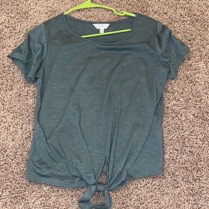 cute green front tie shirt